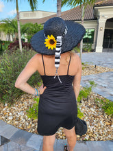 Load image into Gallery viewer, Black Floppy Straw Hat