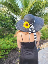 Load image into Gallery viewer, Black Floppy Straw Hat