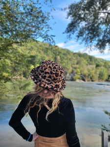 Leopard fuzzy bucket hat