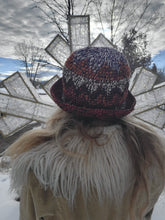 Load image into Gallery viewer, Neutral Zig Zag Crochet Bucket Hat