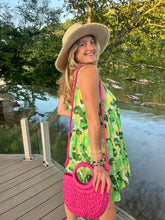 Load image into Gallery viewer, Small Straw Pink Handbag
