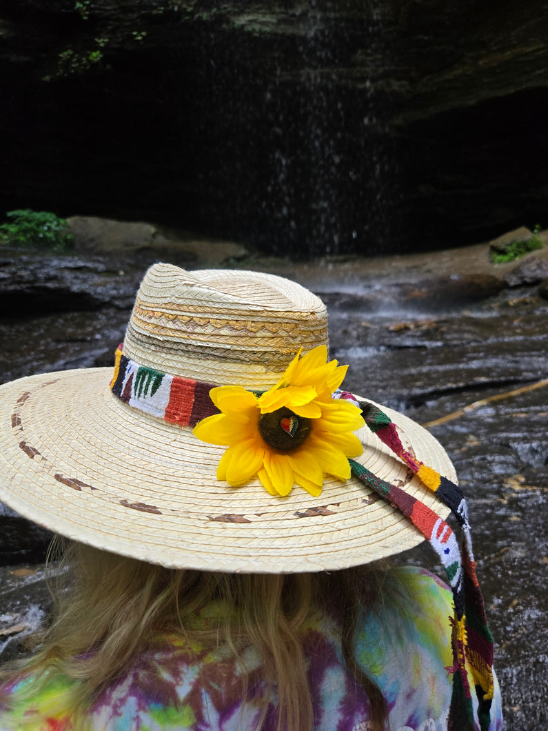 Handmade Guatemalan Palm Hat with Earthtone Brim