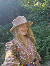 Load image into Gallery viewer, Retro Round Knit Flat Brim Beige Bucket Hat