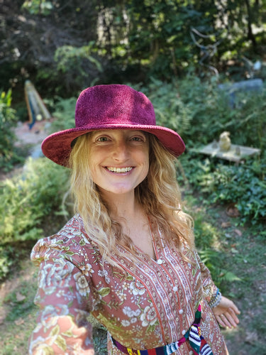 Retro Round Knit Flat Brim Burgandy Bucket Hat