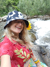 Load image into Gallery viewer, Black and White Flower Power Bucket hat