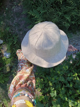 Load image into Gallery viewer, Floppy Bell Brim Bucket Hat