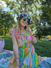 Load image into Gallery viewer, Thai Patchwork reversible polkadot hat