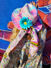 Load image into Gallery viewer, Cotton Candy Daisy
